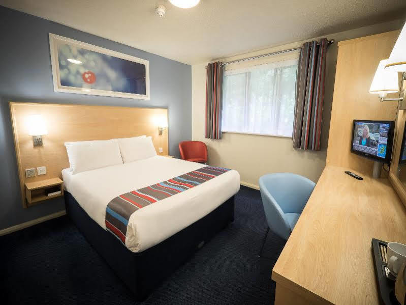 Travelodge Корк Экстерьер фото